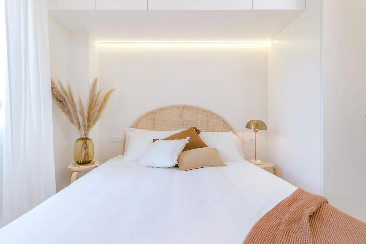 Casa Boma Lisboa - Modern & Luminous Apartment With Balcony - Alcantara I 0*,  Portugal